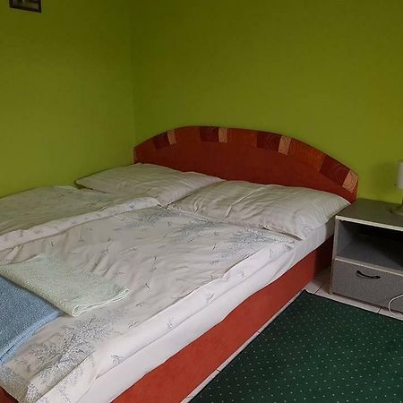 Penzion Kormos Štúrovo Esterno foto