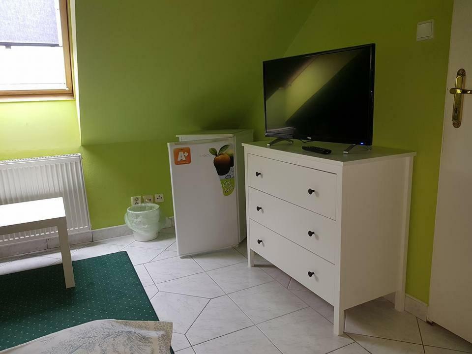 Penzion Kormos Štúrovo Esterno foto