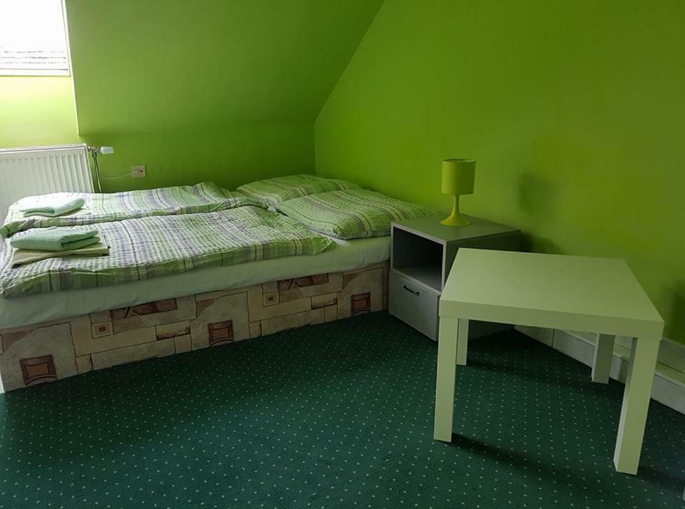 Penzion Kormos Štúrovo Esterno foto